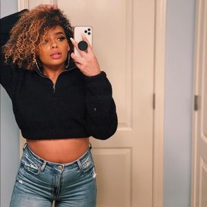 Black cropped zip up sherpa